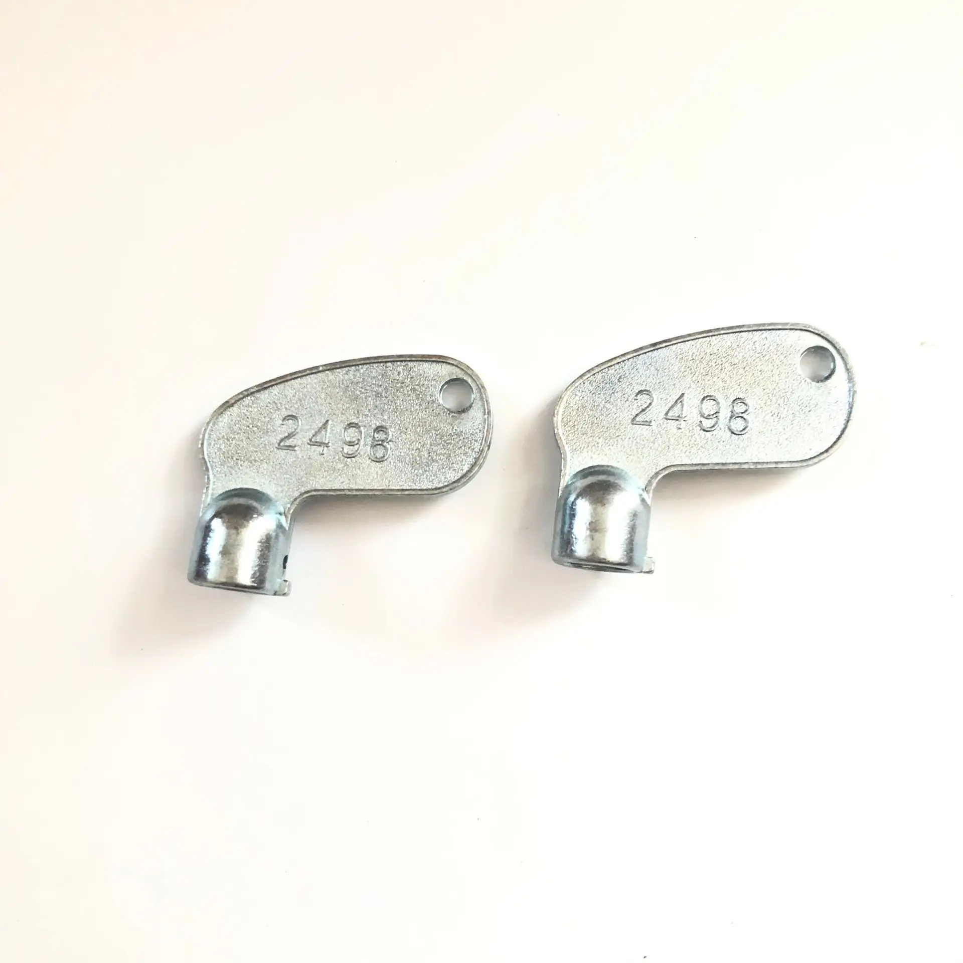 2PCS 2498 Key For Kato HD700 HD800 Isuzu 6HK1