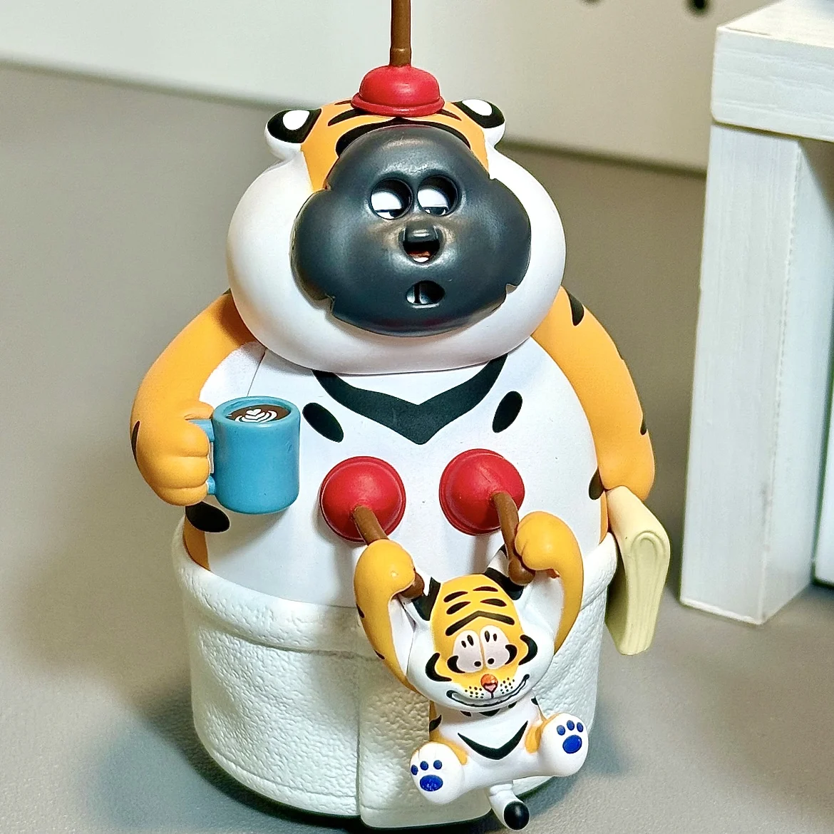 New Genuine Fat Tiger V2 I’M Not A Fat Tiger Father'S Love And Son'S Obedience Series Blind Box Cute Cartoon Tiger Figure Toy Gi