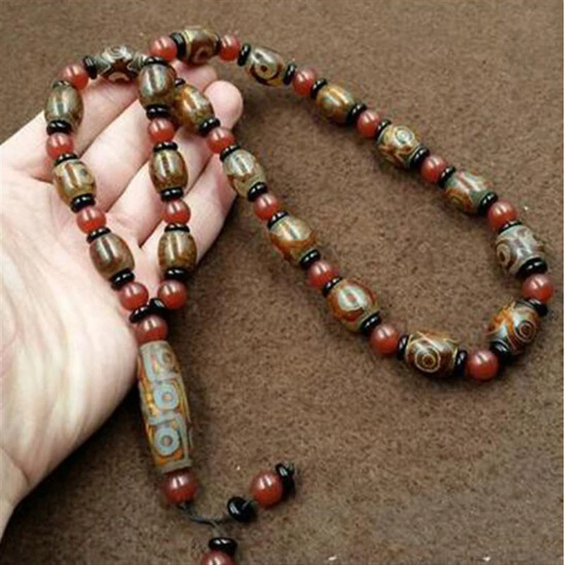 Nine-Eyed , Tibetan Antique Religious Object, Chalcedony Dzi Bead Agate Necklace