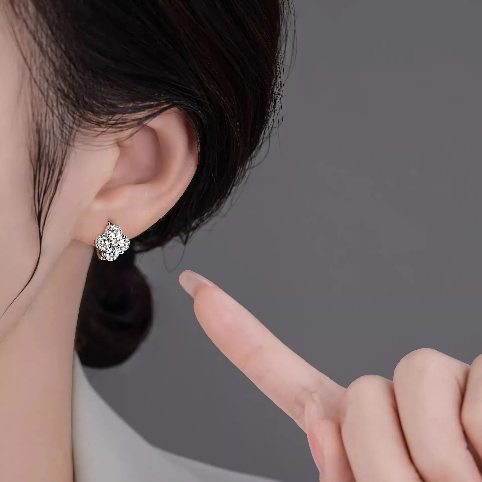 Thumbnail 4 - #74 Compare Gold Earrings Before You Buy