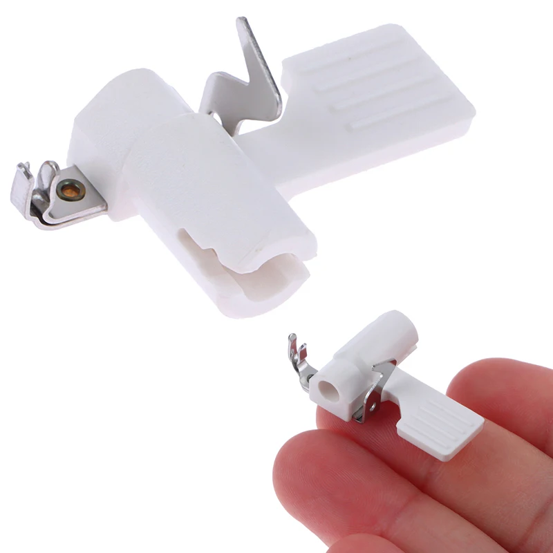 1PC Sewing Machines Needle Threader Hook # 270077421, 77421 For SINGER 2662 7422-7470 Domestic Sewing Machines Parts