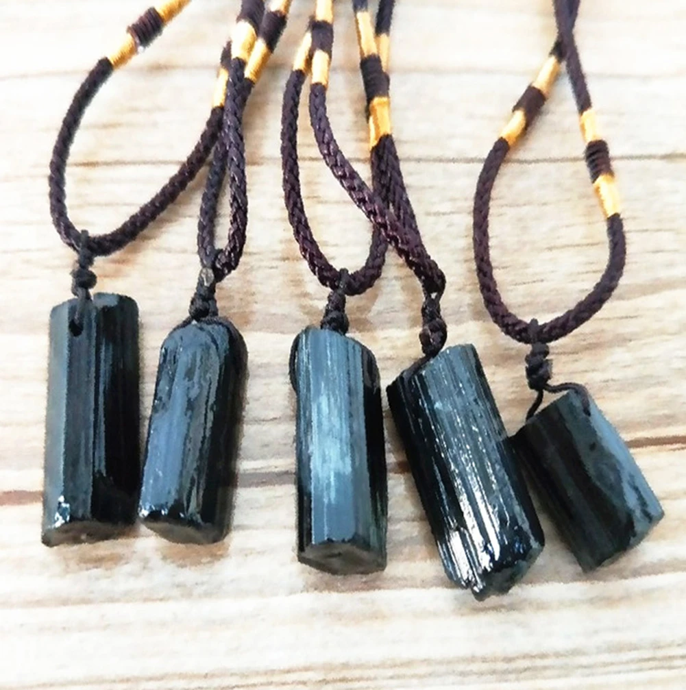 1Pc Natural Black Tourmaline Stone Pendant Crystals And Stones Healing Raw Stone Necklace Wired Charm Stone Pendants 2-4cm