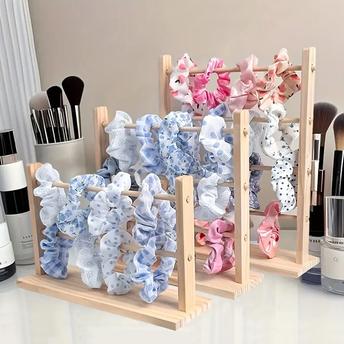 

1 шт. стеллаж для хранения ювелирных изделий, подходит для колец для волос, веревок для волос, элегантных деревянных стеллажей для туалетных столиков, ювелирных вешаров