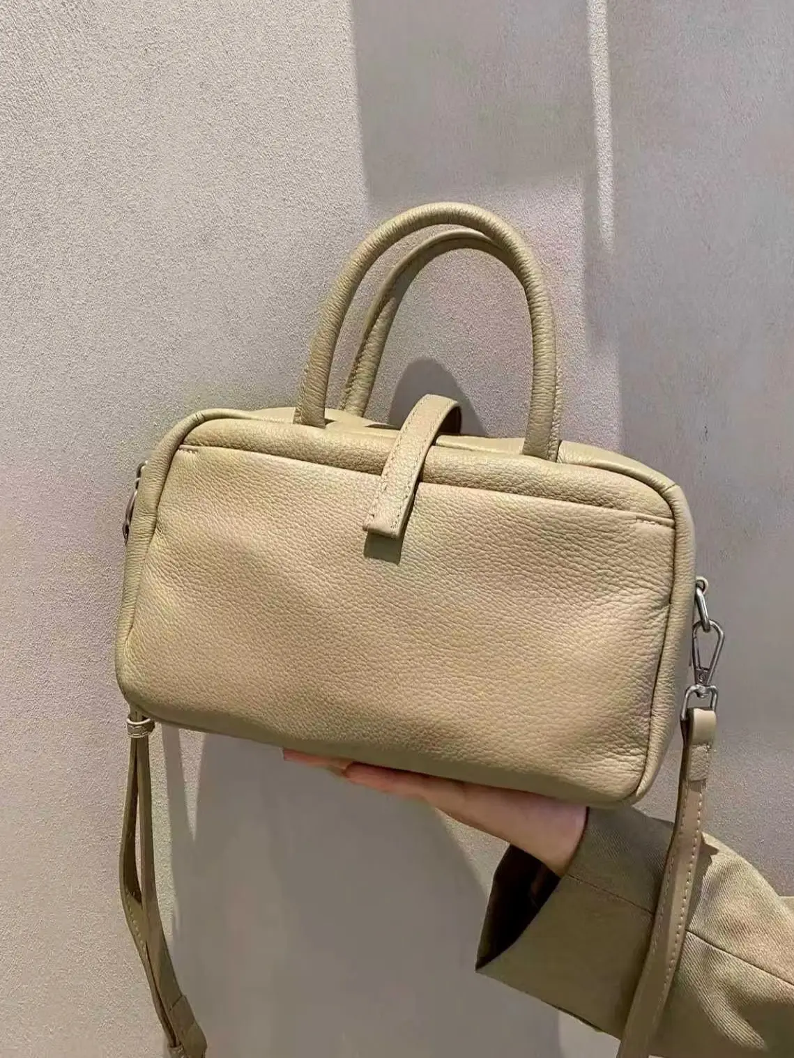 

Натуральные кожаные женские сумки через плечо класса люкс, дизайнерские брендовые дамские сумочки, маленькие кроссбоди для женщин