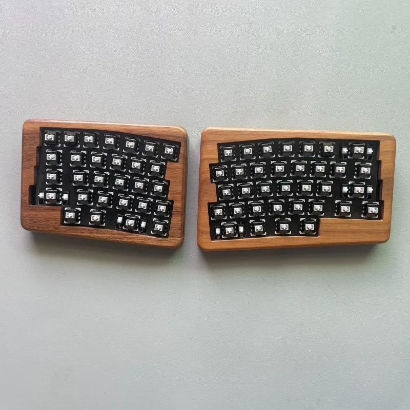 

2.4G Wireless Single Mode Split Keyboard Customized Black Walnut Ergonomics Left and Right Hand Keyboard for Vial HHKB Layout