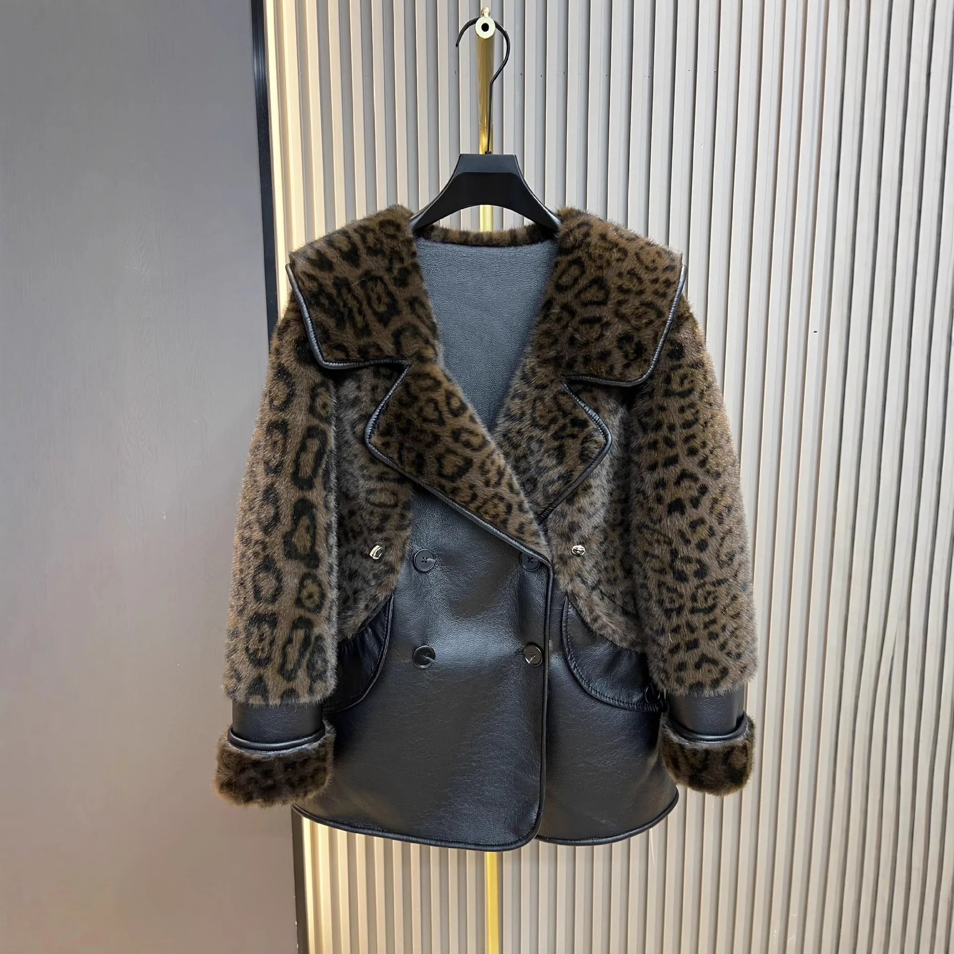 

Новая весенняя шуба из искусственного меха, цельная, с леопардовым принтом, на шнурке, модная, теплая, стройнящая куртка-пальто для женщин