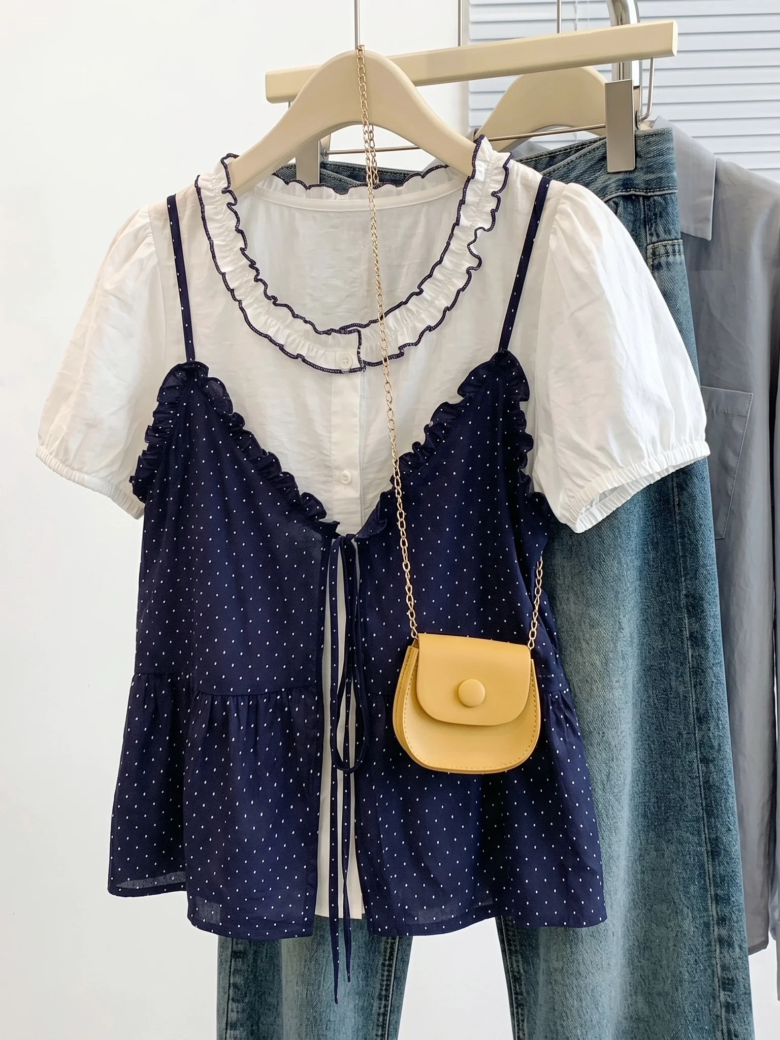 

Summer 2026 plus Size Women's Polka Dot Vest Korean Style Ageless Doll Shirt Top Set Loose Fit Commute Fashion Short Sleeve