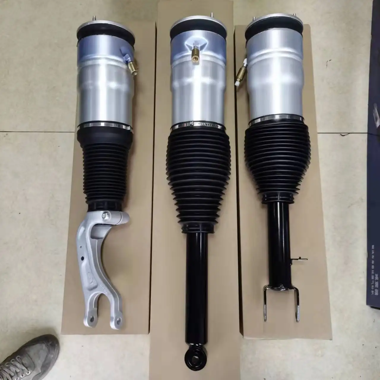 Suitable for Tesla model s shock absorber 2WD and 4WD 6006351 6006352 6006353 auto suspension spare parts