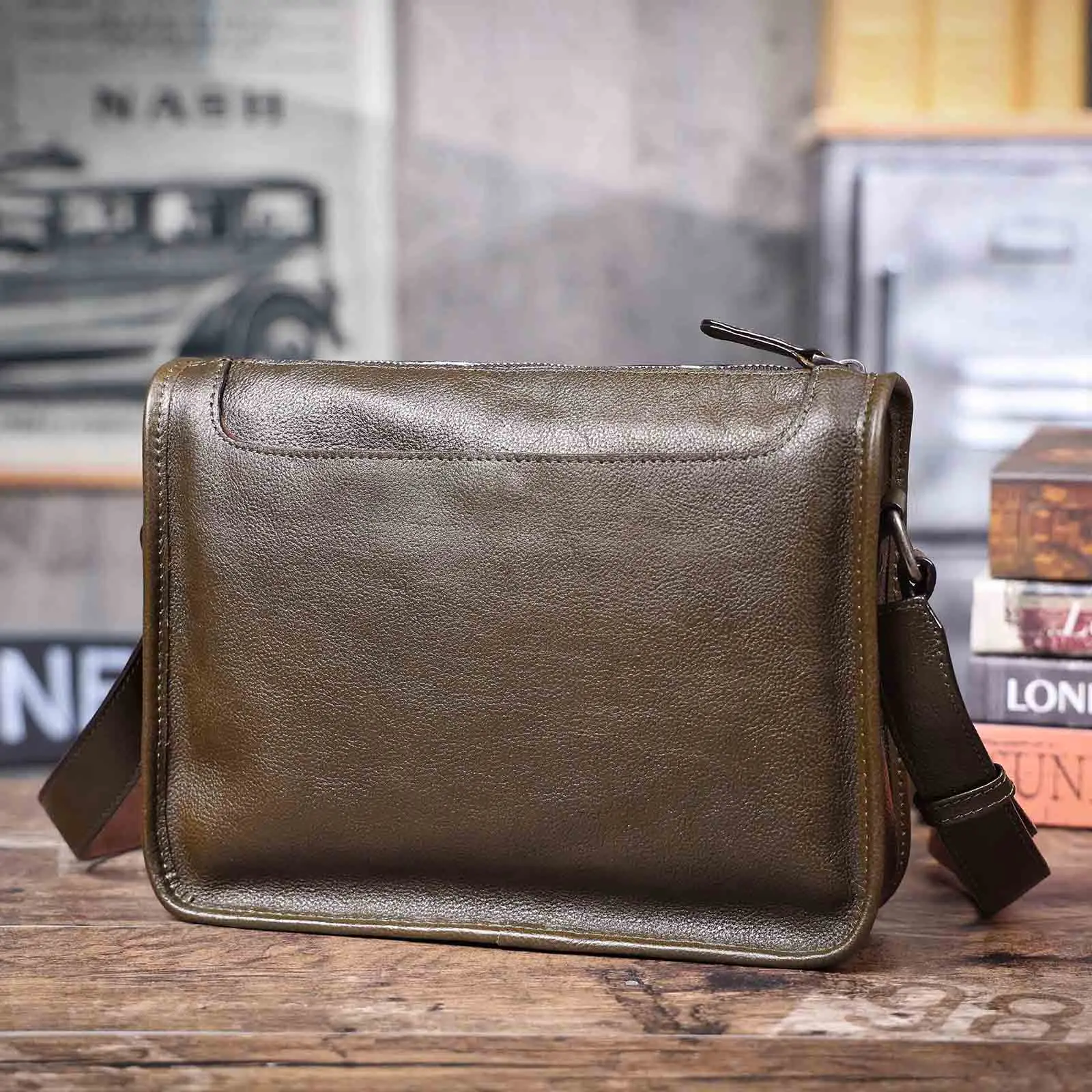 Echte Leder-Umhängetasche für Herren, Unisex, einfache Rindsledertasche, oberste Schicht pflanzlich gegerbtes Leder, modisch und lässig – Detail 17