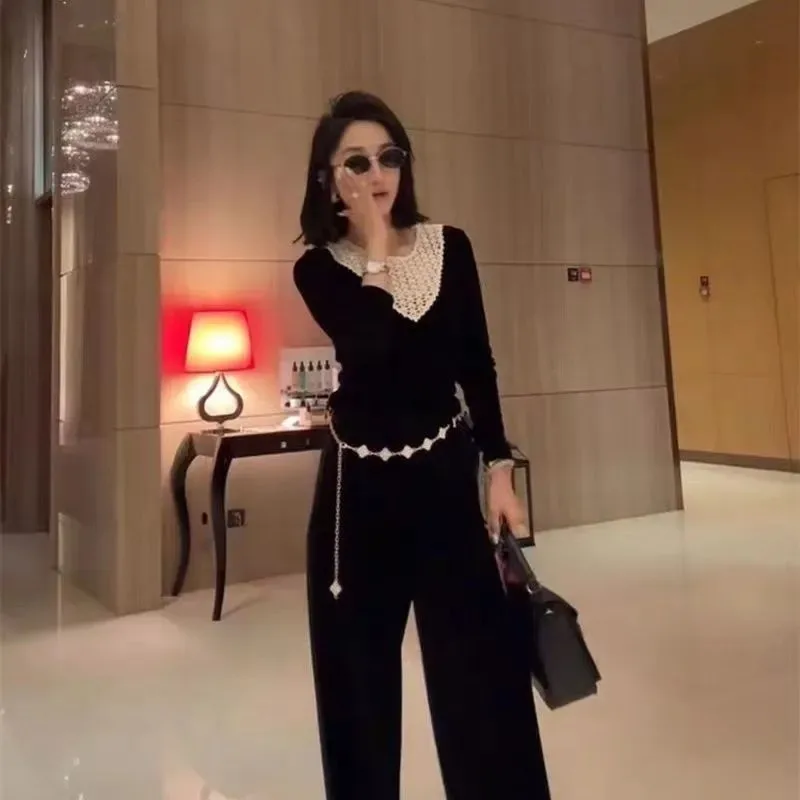 2025 Long-sleeved T-shirt for Women in Autumn New Style Bottoming Shirt with Slim Inner Design and Niche Hollow Pullover Top