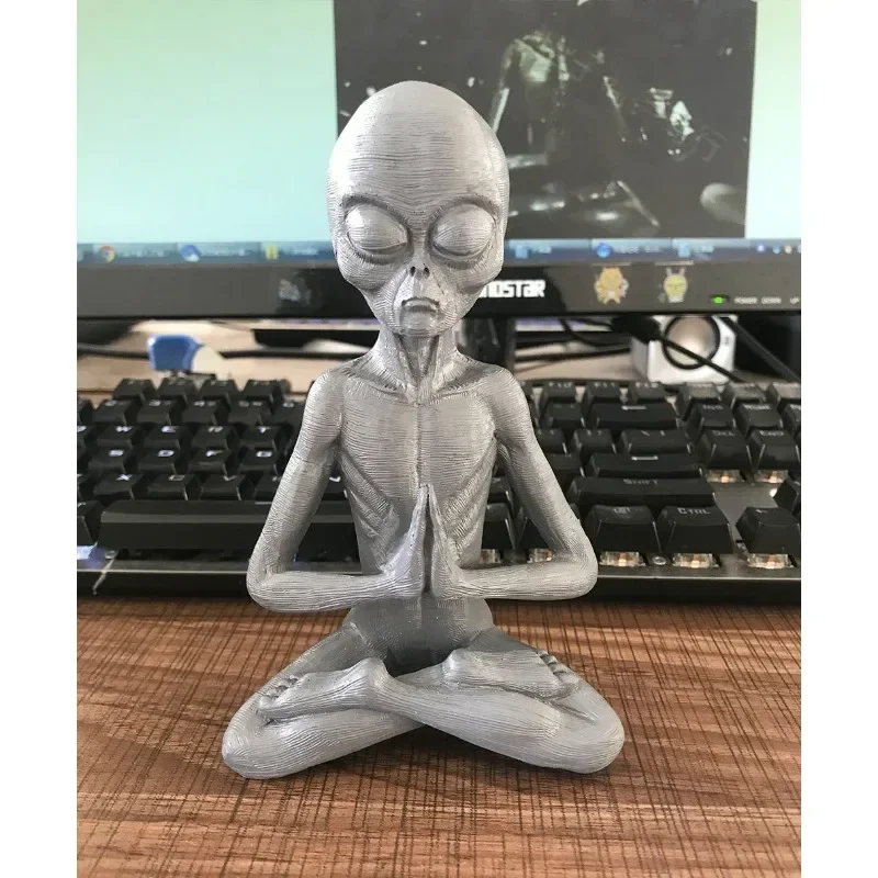 

Mini Meditation Alien Statue Resin Ornament Alien Garden Home Office Yard Art Decor For Indoor Outdoor