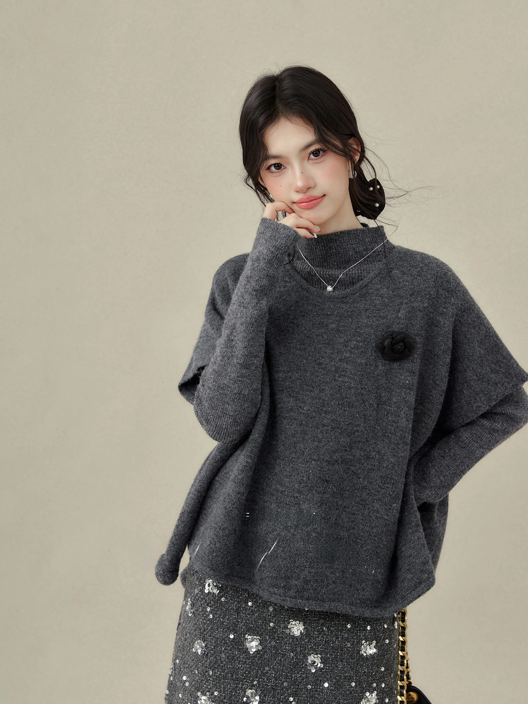 

Gwen's plus Size Grey Half High Collar Cowl Neck Sweater And Base Shirt Two-Piece Set Elegant Style Long Sleeve Winter Outfit