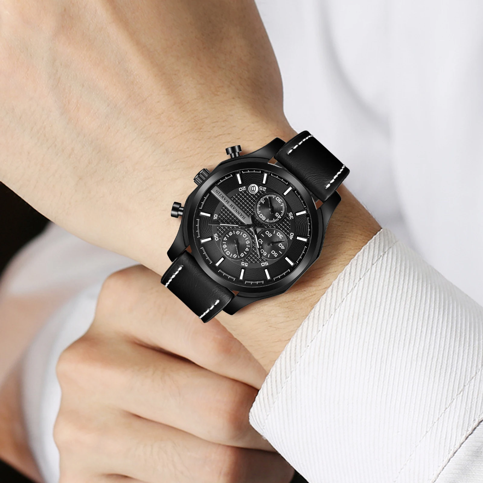 ساعة هانا مارتن للرجال باللون الأسود، جلد رياضي، طراز عسكري 44 ملم، حركة كوارتز متعددة الوظائف، ساعة تقويمية، توقيت للرجال