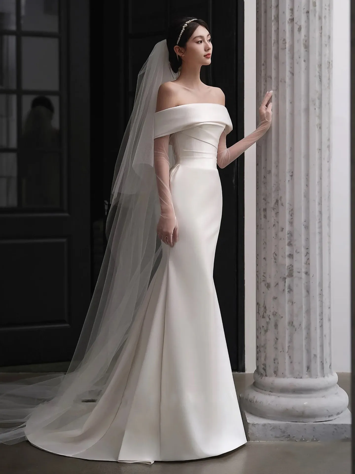 Off Shoulder Satin Mermaid Wedding Dress 2026 Simple Folded Neck Bridal Gown Slim Fit Small Train Wedding Dresses Custom Made