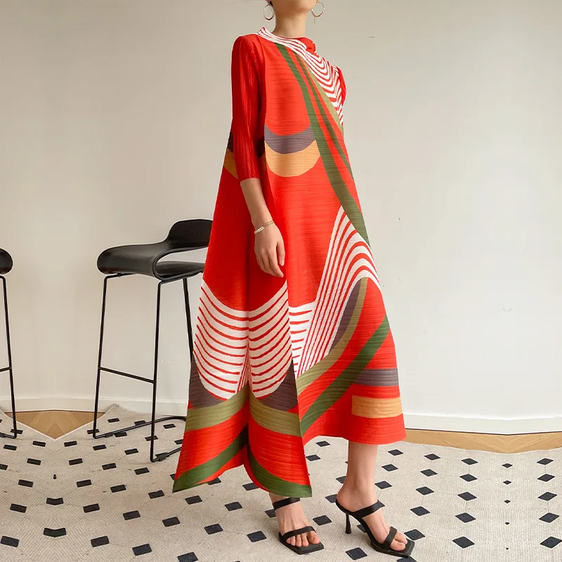 

GGHK Miyake Pleated Printed Elegant Long Dresses Fashionable Pressed Pleat Design Loose Plus Size Dresses Holiday Clothing