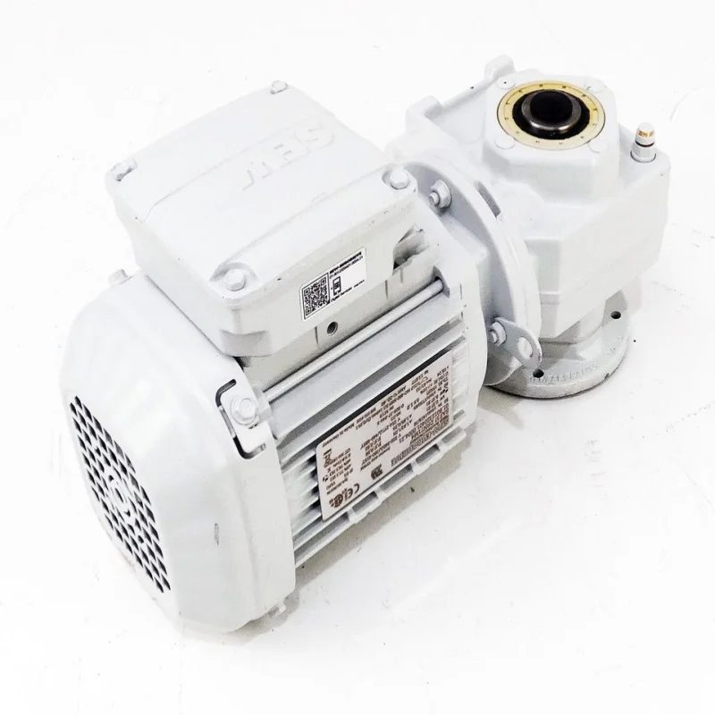 

Новый оригинальный мотор-редуктор PLC SAF37 DRN71M4 SAF37DRN71M4, 0.37кВт, 1415 об/мин, I=18.24 *Отличное предложение по выгодной цене*