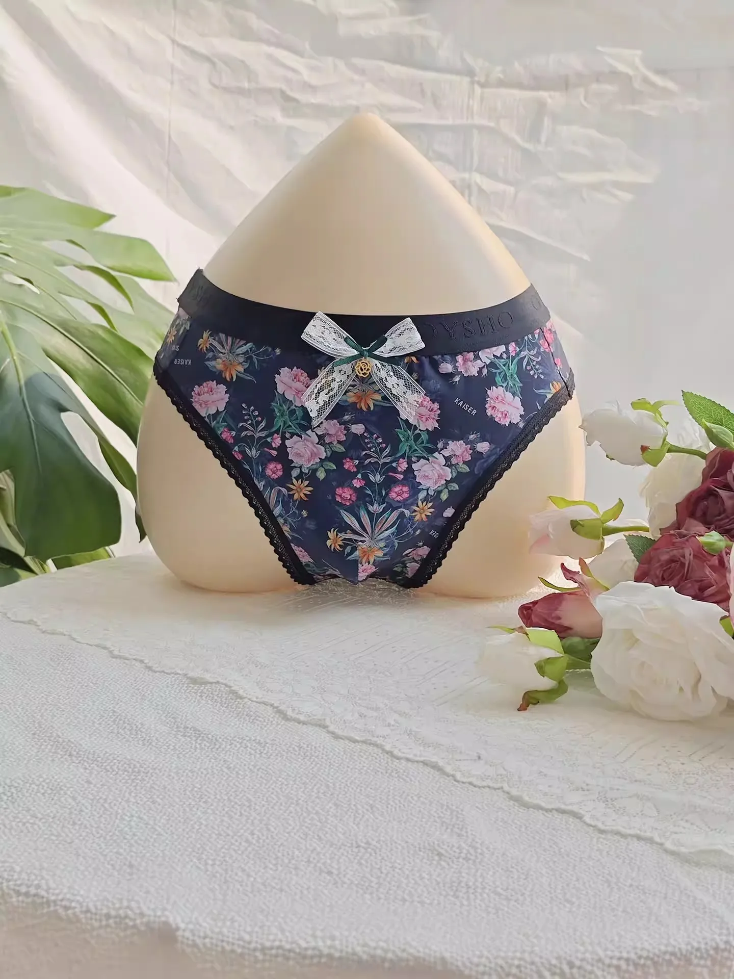 Man's Flower Lace Hem Briefs Harajuku BF Gifts LGBQT image 2