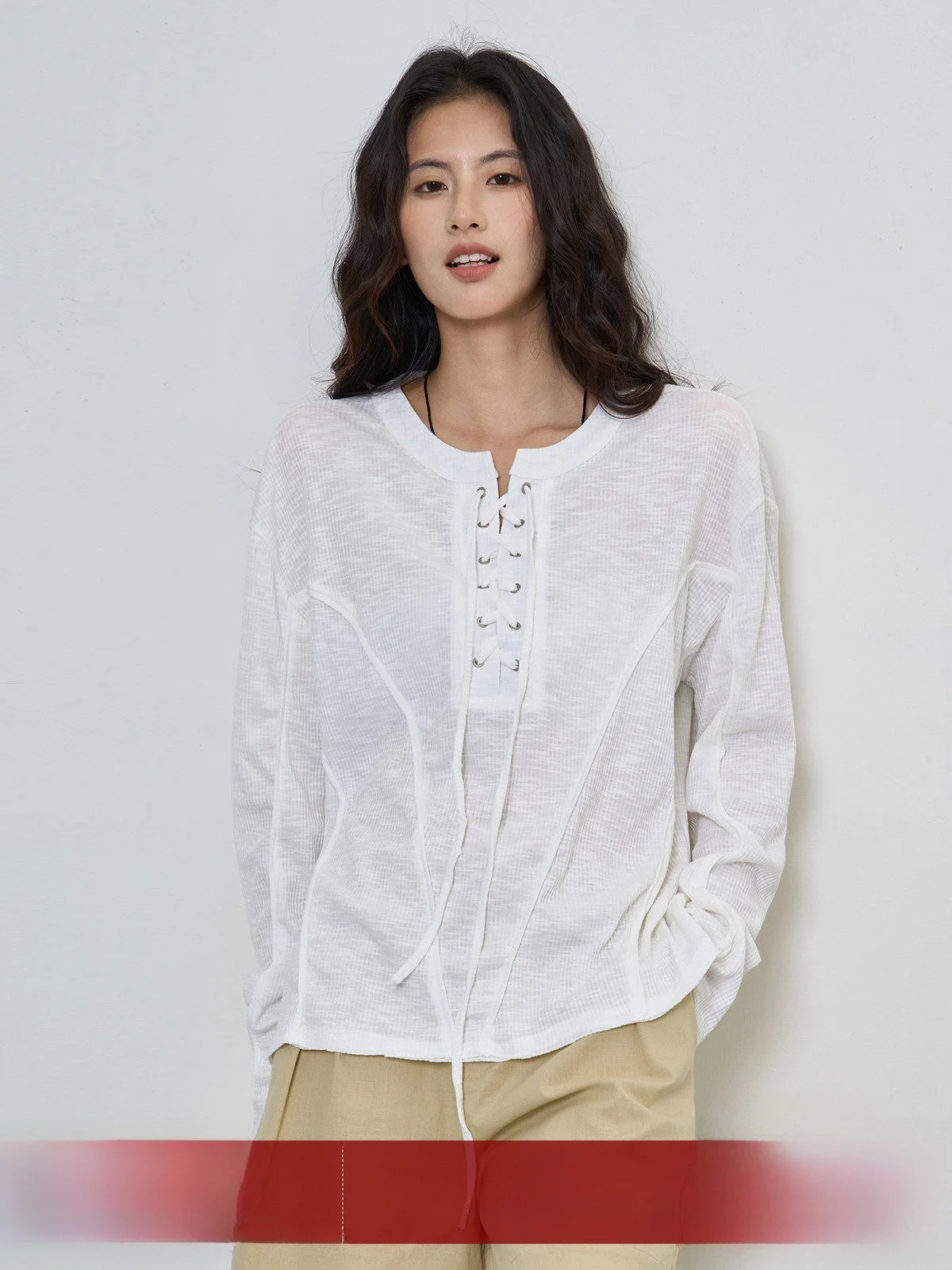 

Женская белая футболка MoZa с длинным рукавом, свободного кроя, с эффектом стройности, повседневная, для работы, из смесового полиэстера и хлопка, осенняя новинка