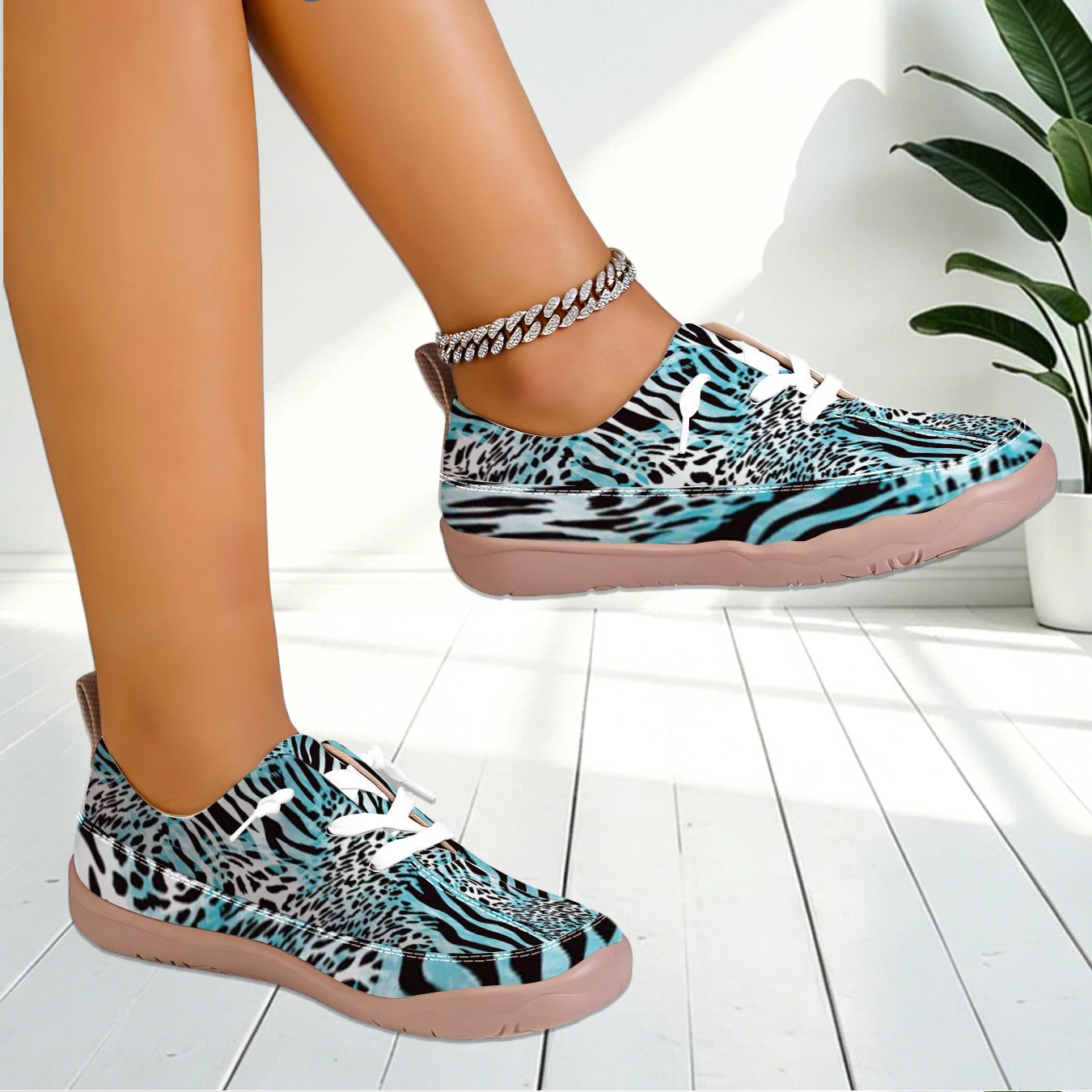 Women Animal Print Low Top Wide Toe Sneakers Soft Flat Sole Fashion Shoes For Hiking Daily Commute Walking view 2