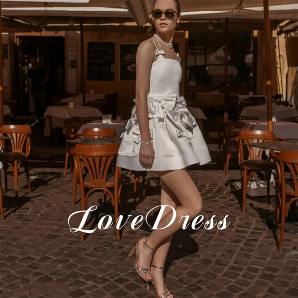 Love Exquisite Short A-Line Bow Spaghetti Straps Stain Wedding Dresses Charming Above Knee Sleeveless Backless Sexy Bridal Gowns