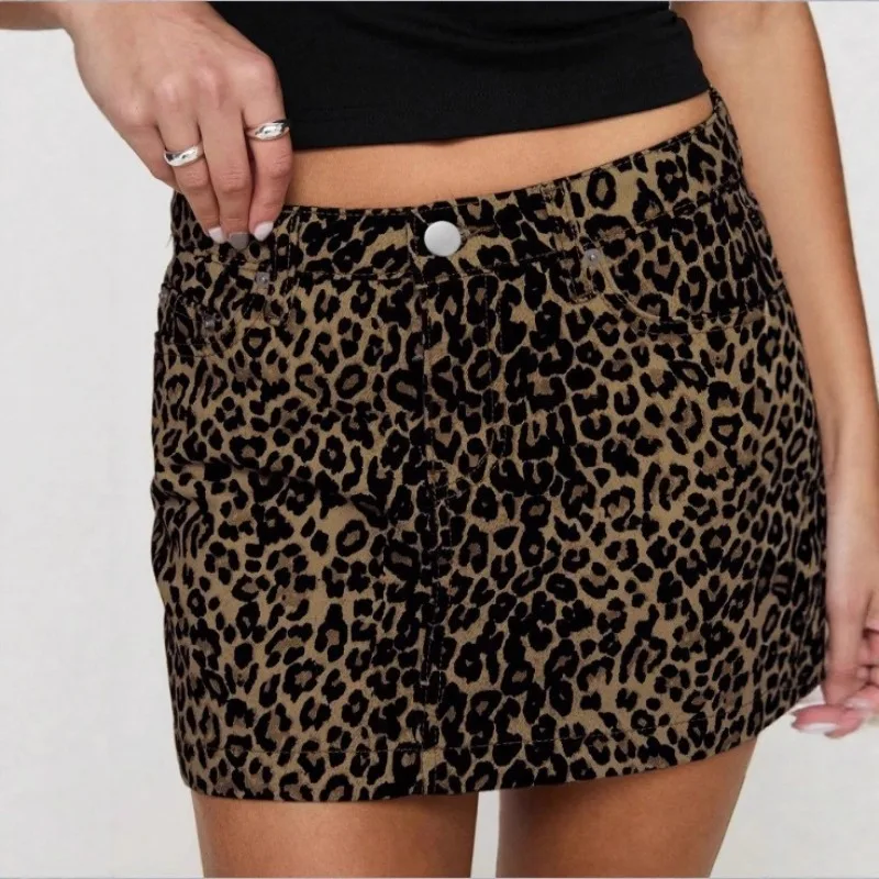 

2026 Summer New Women's Leopard Print Denim Skirt Sexy Low Waist Hip Mini Skirt