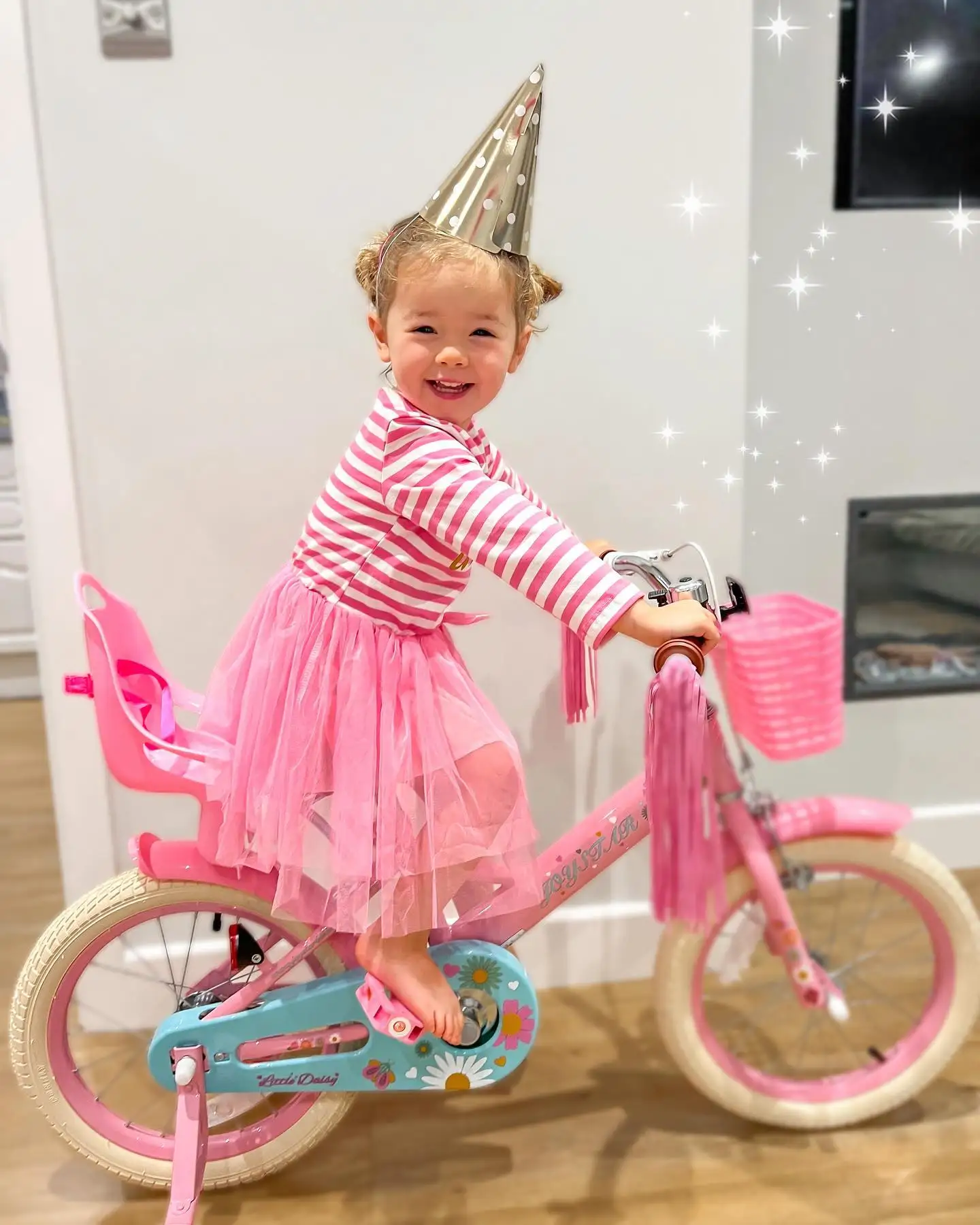 JOYSTAR kinderfiets voor kinderen van 2-7 jaar, 12 14 16 inch meisjesfietsen met poppenstoel en streamers, jongensfiets met vlag en plaat