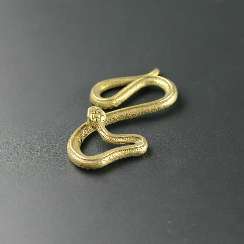الصينية القديمة البرونزية اليدوية ثعبان تمثال الشكل الشاي الحيوانات الأليفة المشهد ديكور المنزل مكتب الديكور التماثيل والمناحوتات التماثيل