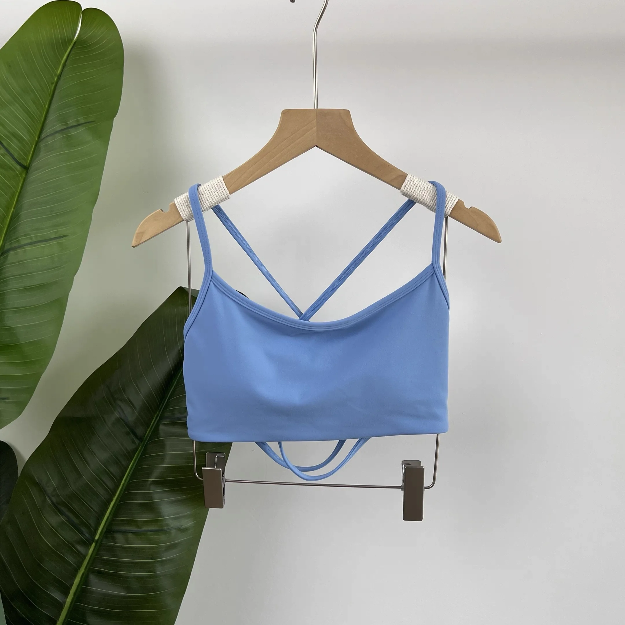 Damen-Sport-BH mit überkreuztem Rücken, stoßfest, gerafft, sexy Gym-Lauf-BH, Sommer-Yoga-Weste, bequeme Outdoor-Fitnesskleidung – Detail 17