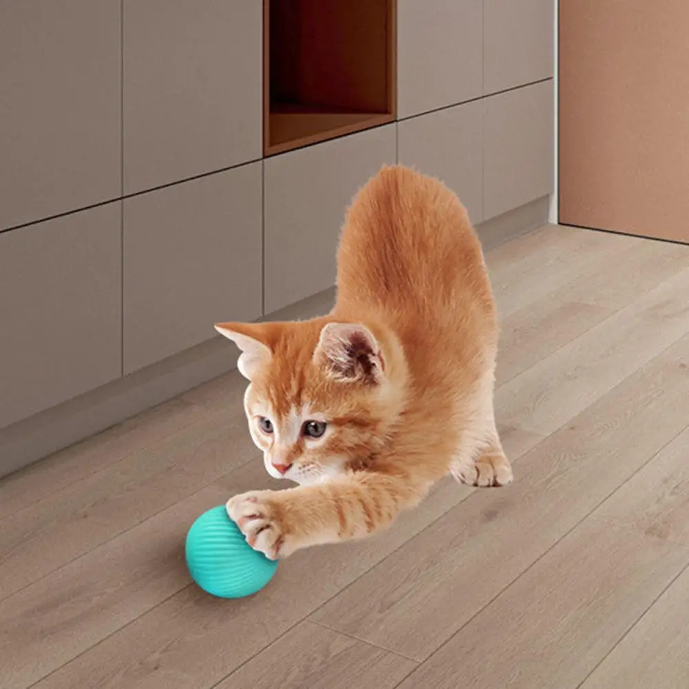 

Hands free Pet Toy Cat Toy with 360 Degree Rotating Ball Usb Charging Smart Technology Pet Supplies for Active Cats
