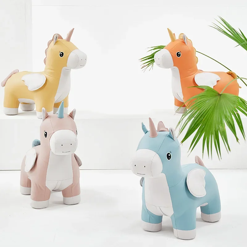 مقعد المشاهير على الإنترنت، المنزل، الإبداعي، وحيد القرن، البراز، تغيير الأحذية #2