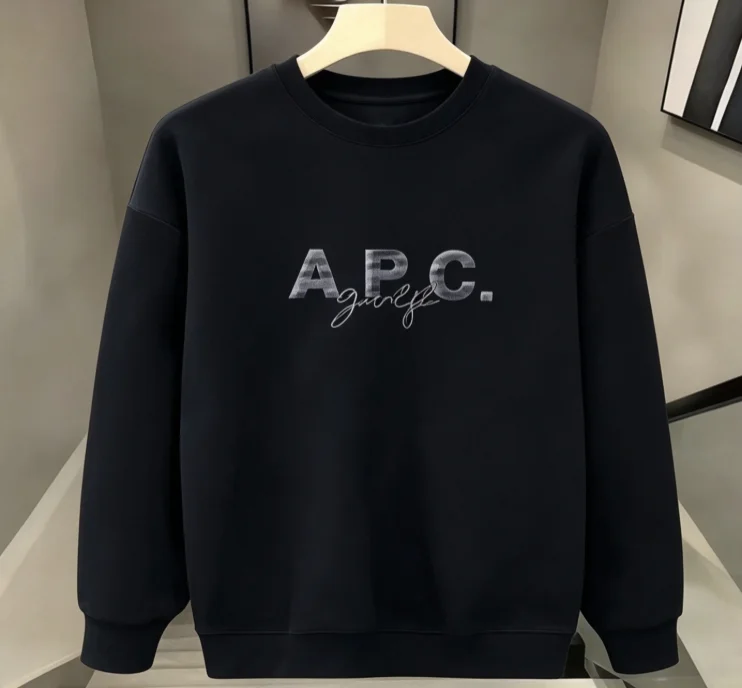 2026 new Minimalist commuter-style pullover with lettering and handwritten signature print on front. Loose heather gray fit