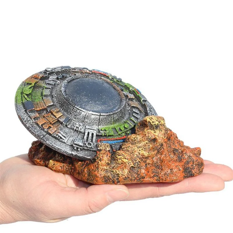 1Pc Emulation UFO Wreck Aquarium Landscaping Decorations Spaceship Resin Craft Fish Tank Ornament