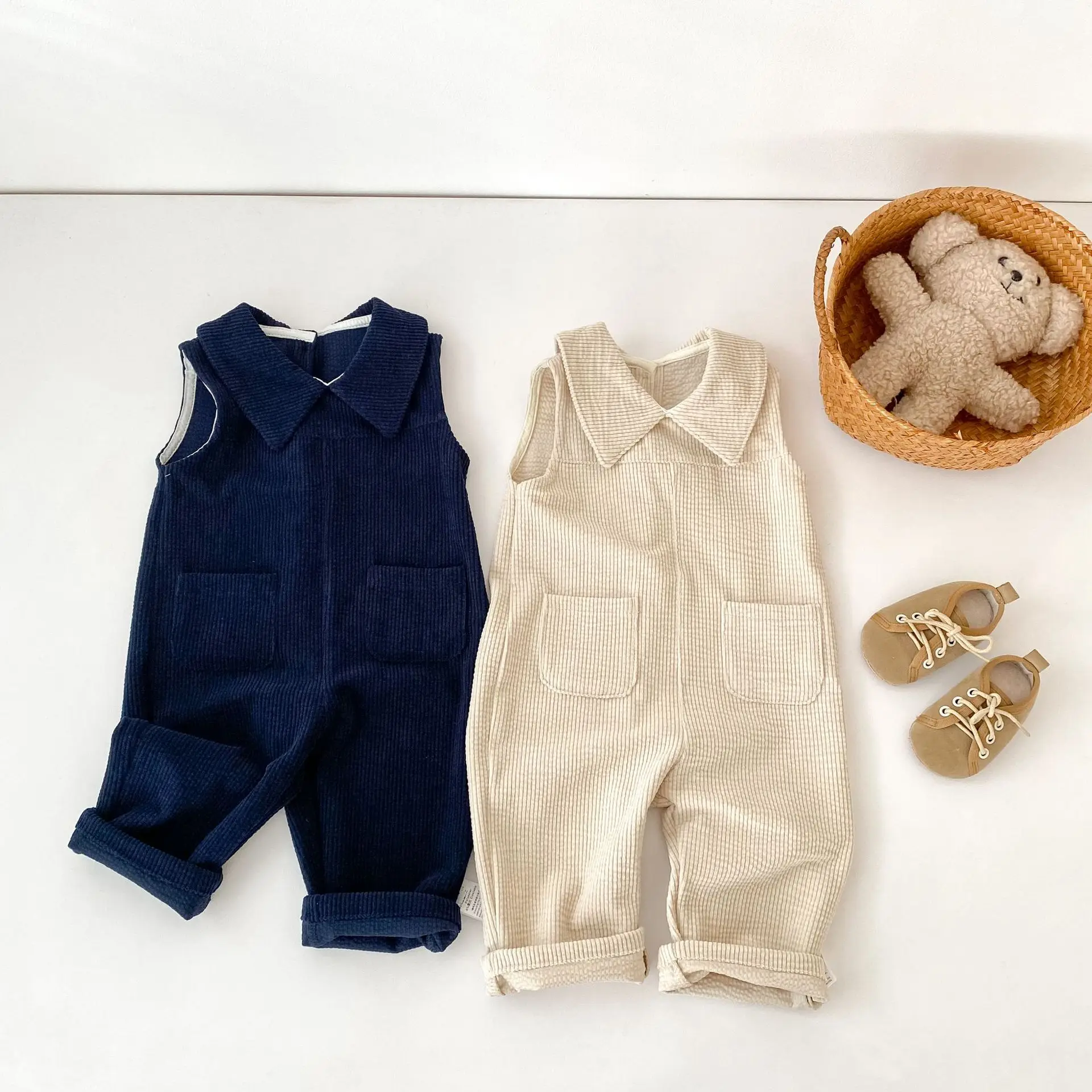 Onesie 2026 Autumn And Winter Children's Wear Korean Style Boys And Girls Foreign Corduroy Lapel Sleeveless Onesie