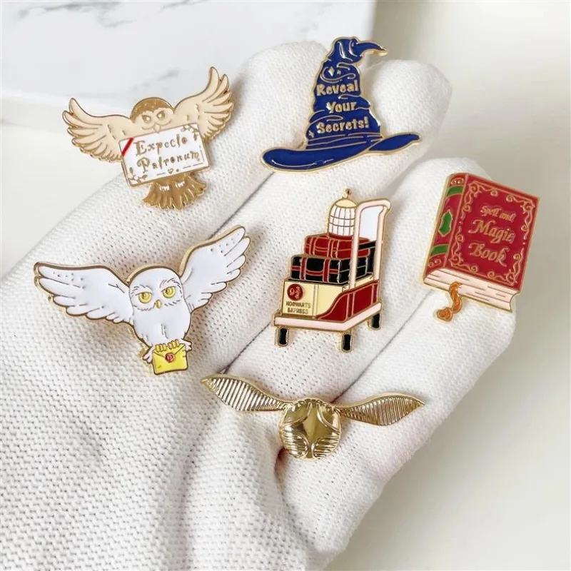 

Harry Potter Enamel Brooch Gold Snitch Magic Hat Book Owl Metal Badge Accessories Women and Men Fashion Jewelry Gifts Toy