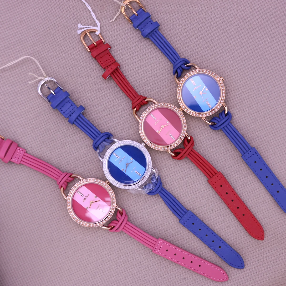 ¡Oferta! Melissa-reloj con cristales para hombre y mujer, pulsera de cuero, sin horario, caja de regalo