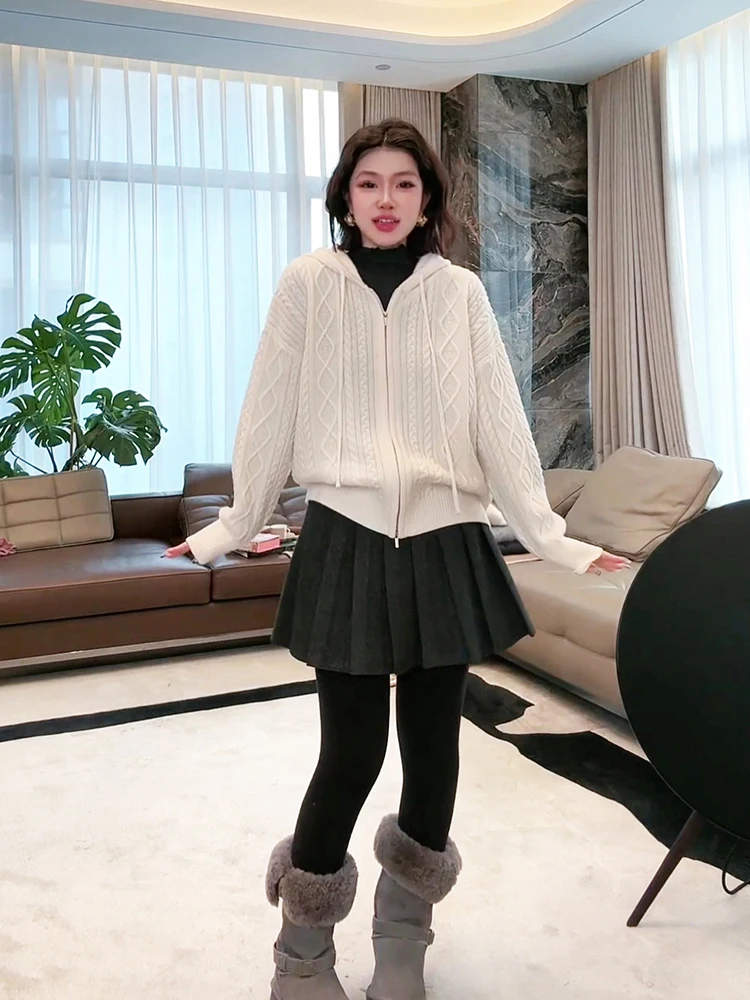 

Pure Wool Knitted Sweater Winter Warm Woolen Cable Knit Sweater Yarn Twist 3D Knitwear MEHOMEYANG Women's Loose Fit Long Sve