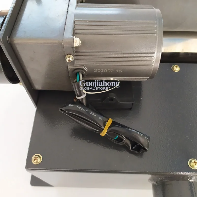 Fabrieksponsmachine Aangepaste CNC-machine voor metaalverwerking met 1 jaar garantie