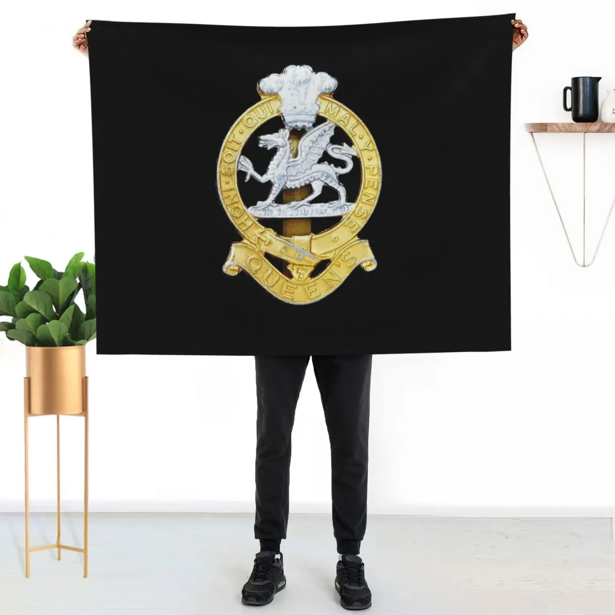 Queens Regiment Cap Badge Throw Blanket Beach Loose Retros Multi-Purpose Plaid on the sofa For Decorative Sofa Blankets