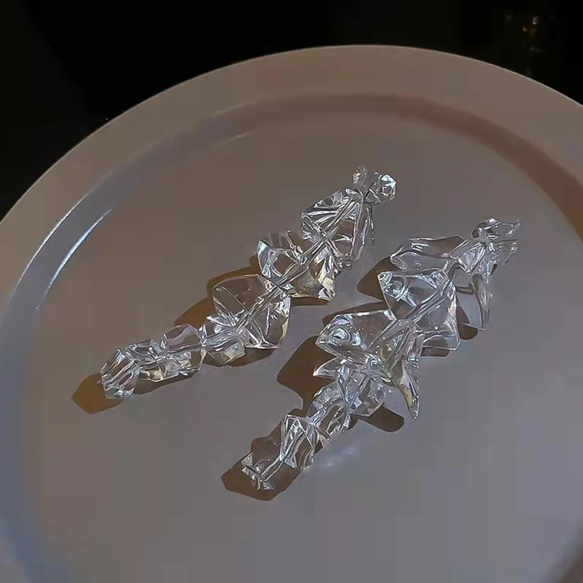 exaggerate irregular ice earrings asymmetrical transparent resin long Earring silver needle earrings image 3