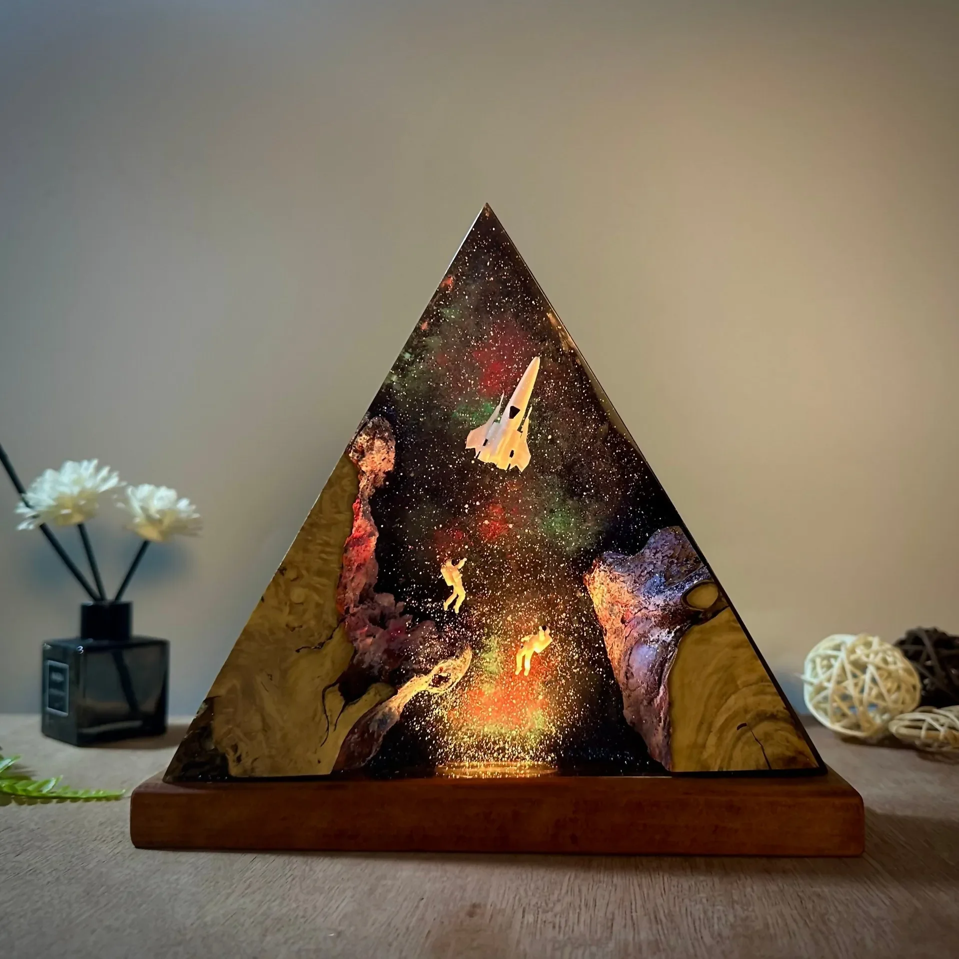 Spaceship Galaxy Resin Night Light Astronaut Rocket Theme, Design Starry Sky Wood Light Creative