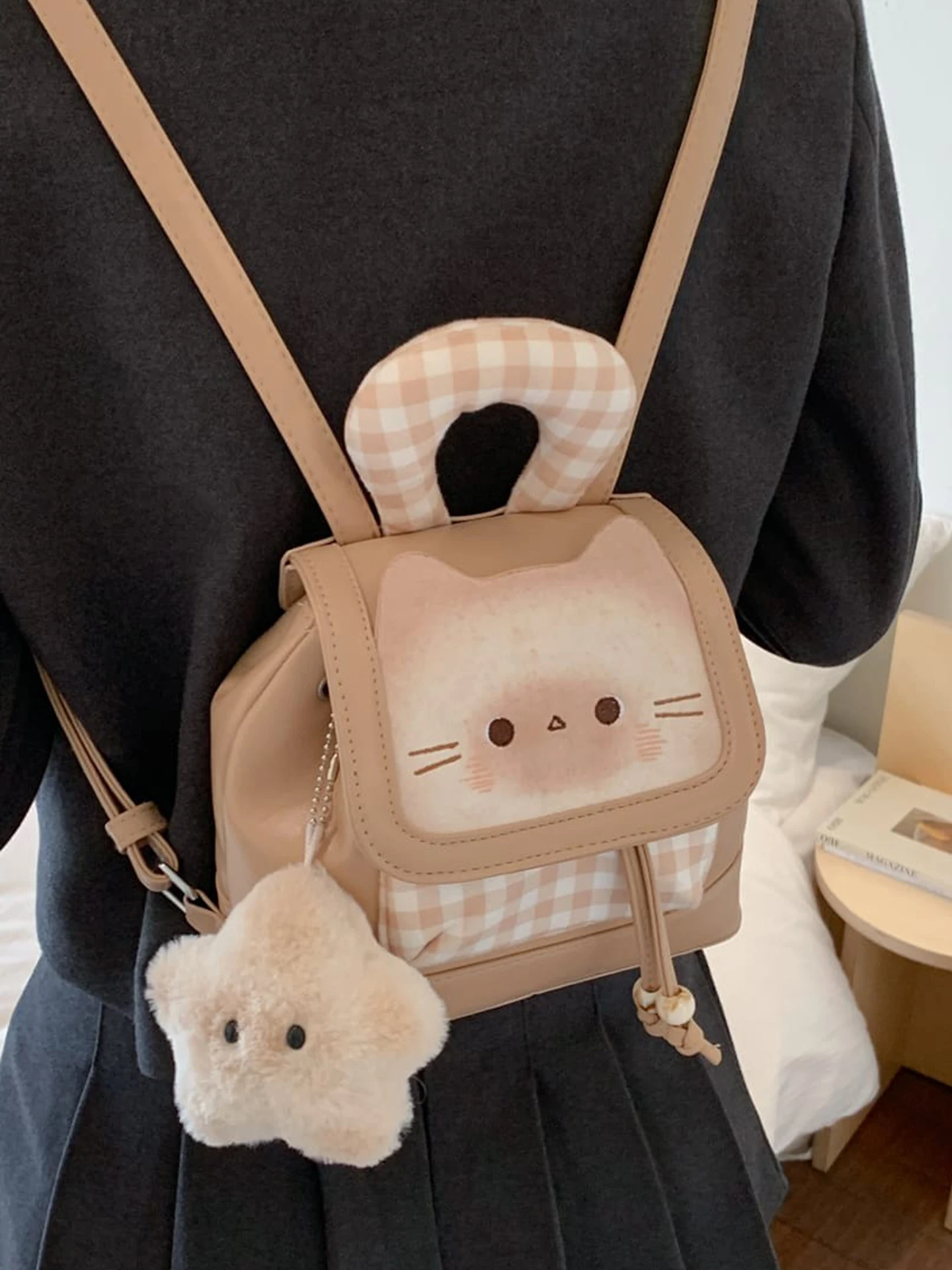 

Cute Women's Backpack 2026 New Fashion High-End Sensation Travel School Bag College Students Outdoor Travel Backpack