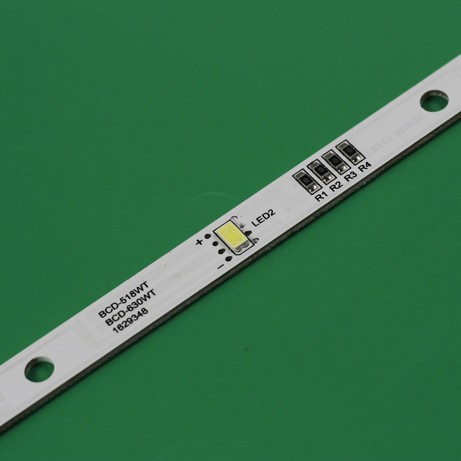 1pcs Freezer Refrigerator LED Strip Light Bar for RONGSHENG/ HISENSE E349766 MDDZ-162A 1629348 DC12V 2W HCDM415LC