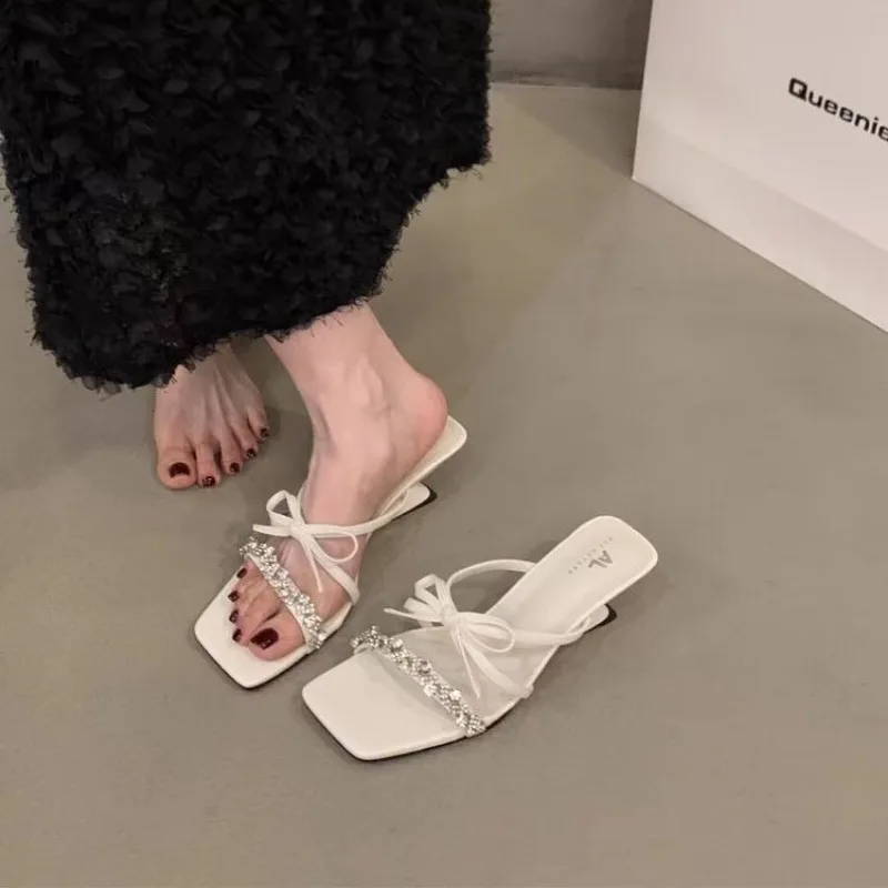 

Crystal Bow Women Slippers Shoes Sandals Summer Mid Heels Designer Outdoor Flip Flops Slingback Zapatos Mujer Slides Pumps