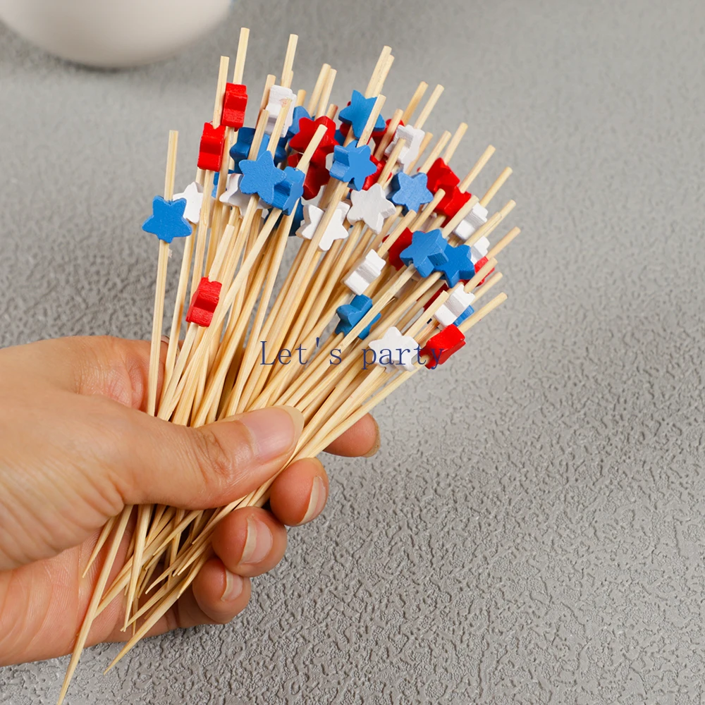 100Pcs Independence Day Theme Disposable Bamboo Food Picks Star Dessert Fruit Forks for 4th of July Birthday Party Decoration