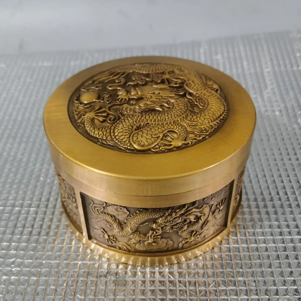 

Antique brass tea can, sealed, dustproof and moisture-proof, pure copper dragon pattern storage tank, handicraft office ornament
