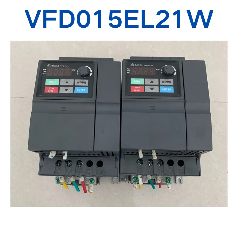 

Использованный инвертор VFD015EL21W 1,5 кВт, тест ОК, быстрая доставка