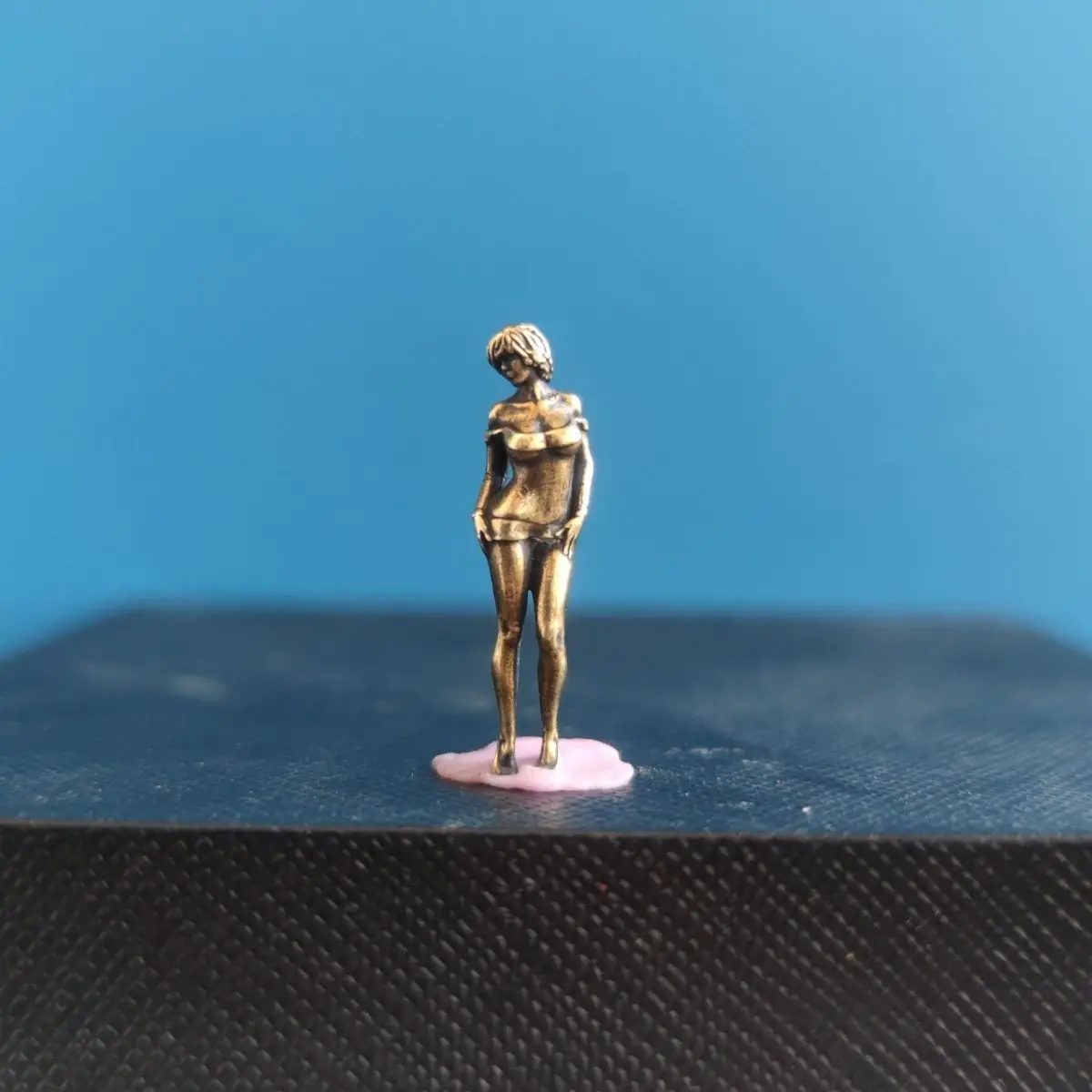 Brass Doll Beach Swimsuit Sexy Female Car Model Miniature Model Landscape Sandbox Scene Production High Precision