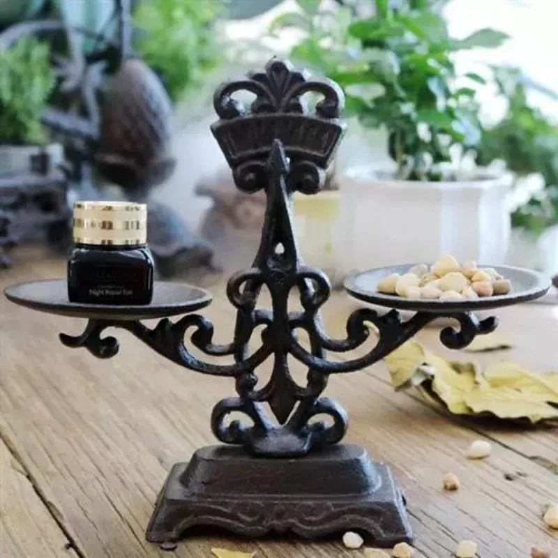Rural Personalized Creative Cast Iron Retro Heavy Cast Iron Balance Scale Home Decoration Gifts Ornament Candlestick