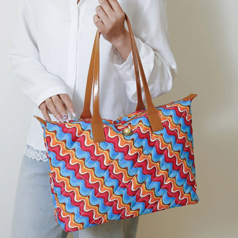 

Branded Painted Tote Bag Women Large Capacity Pearl-embellished Handbag Fashion Versatile Shoulder Bag Underarm Bag Storage Bag