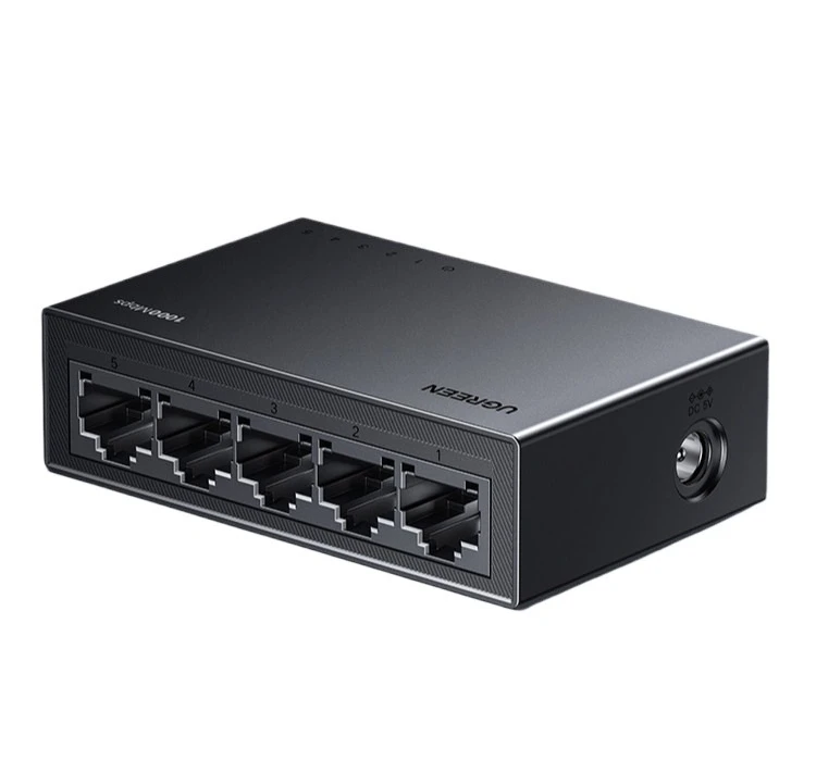 

5-port full gigabit switch 8-port network switch 1000M router one point four five eight-hole network cable splitter